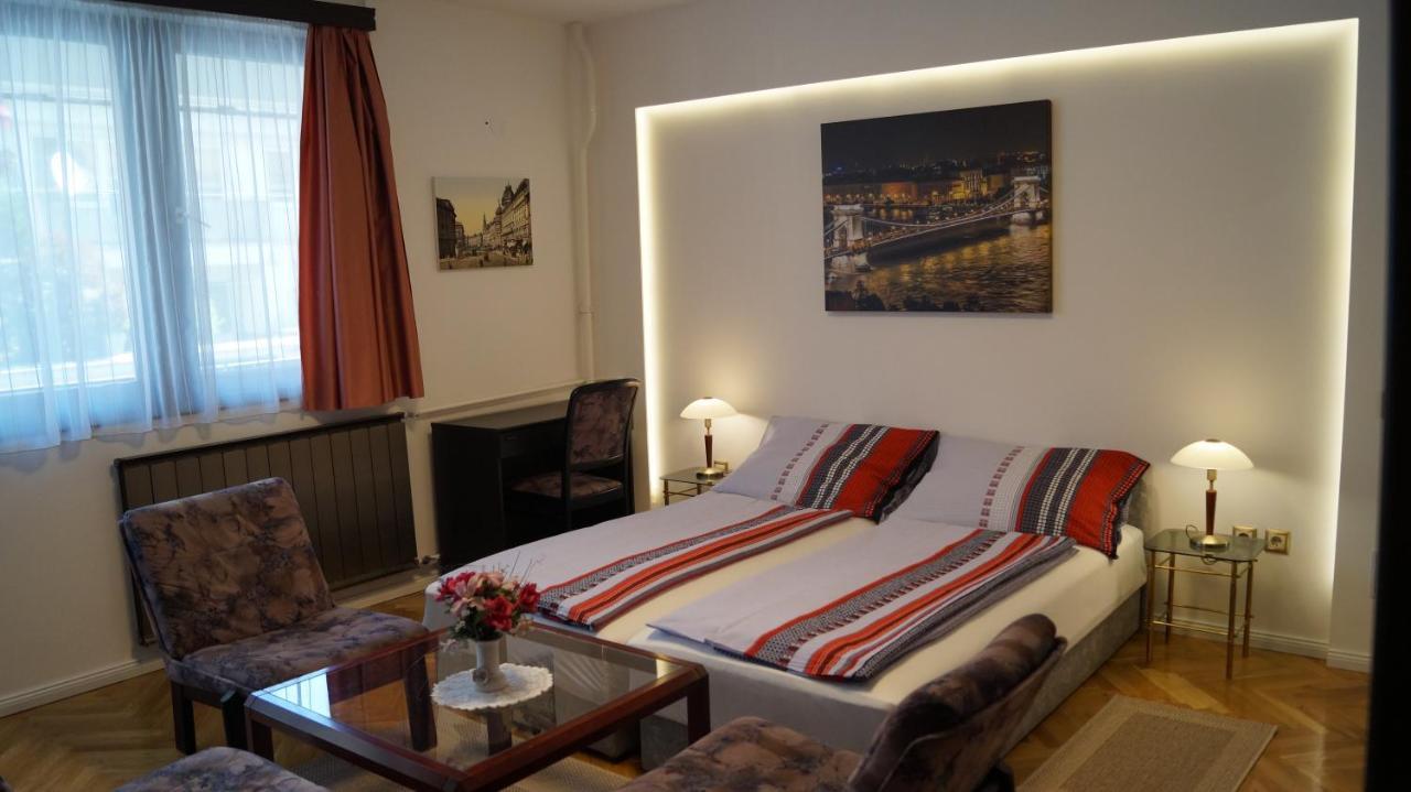 Apartment Sinko - Free Garage Parking, Central, 2 Bedrooms 4 Single Beds, Flexi Check-Out Budapest Eksteriør bilde