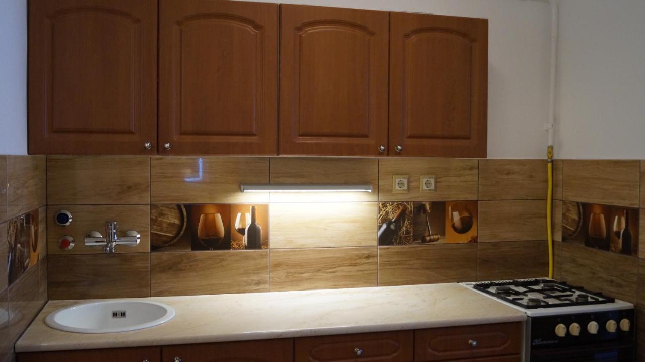 Apartment Sinko - Free Garage Parking, Central, 2 Bedrooms 4 Single Beds, Flexi Check-Out Budapest Eksteriør bilde