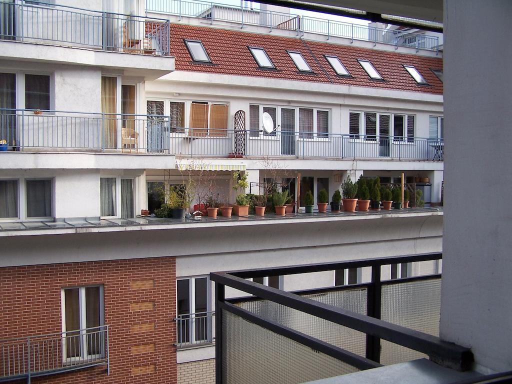 Apartment Sinko - Free Garage Parking, Central, 2 Bedrooms 4 Single Beds, Flexi Check-Out Budapest Eksteriør bilde