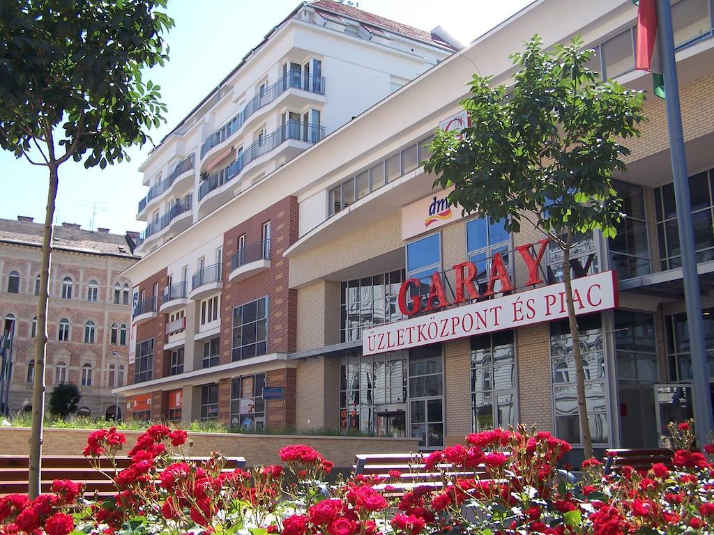 Apartment Sinko - Free Garage Parking, Central, 2 Bedrooms 4 Single Beds, Flexi Check-Out Budapest Eksteriør bilde